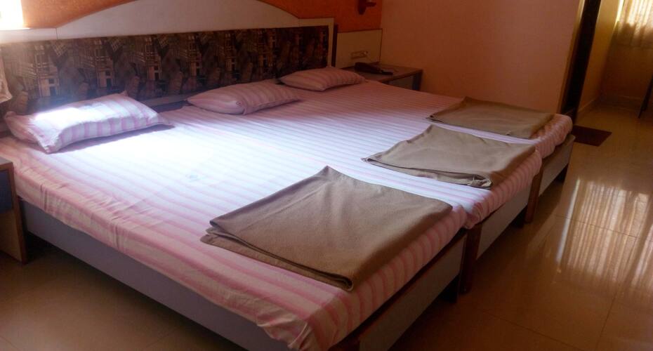 Navami Comforts Lodge, Moodabidri 2